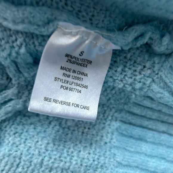 Gorgeous baby blue long cardigan - Picture 8 of 8